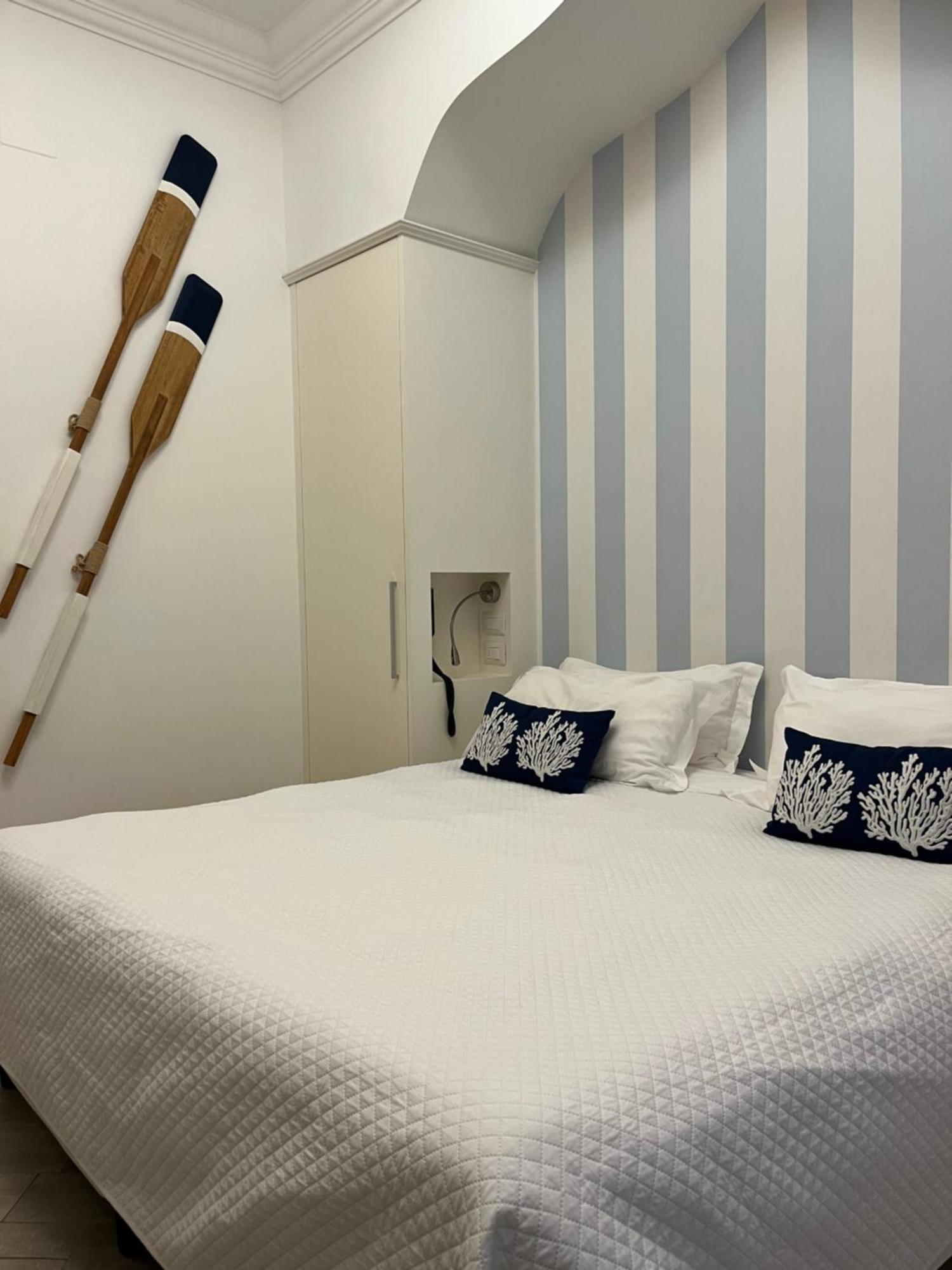 Hotel Marina Charming Rooms Финале Лигуре Экстерьер фото